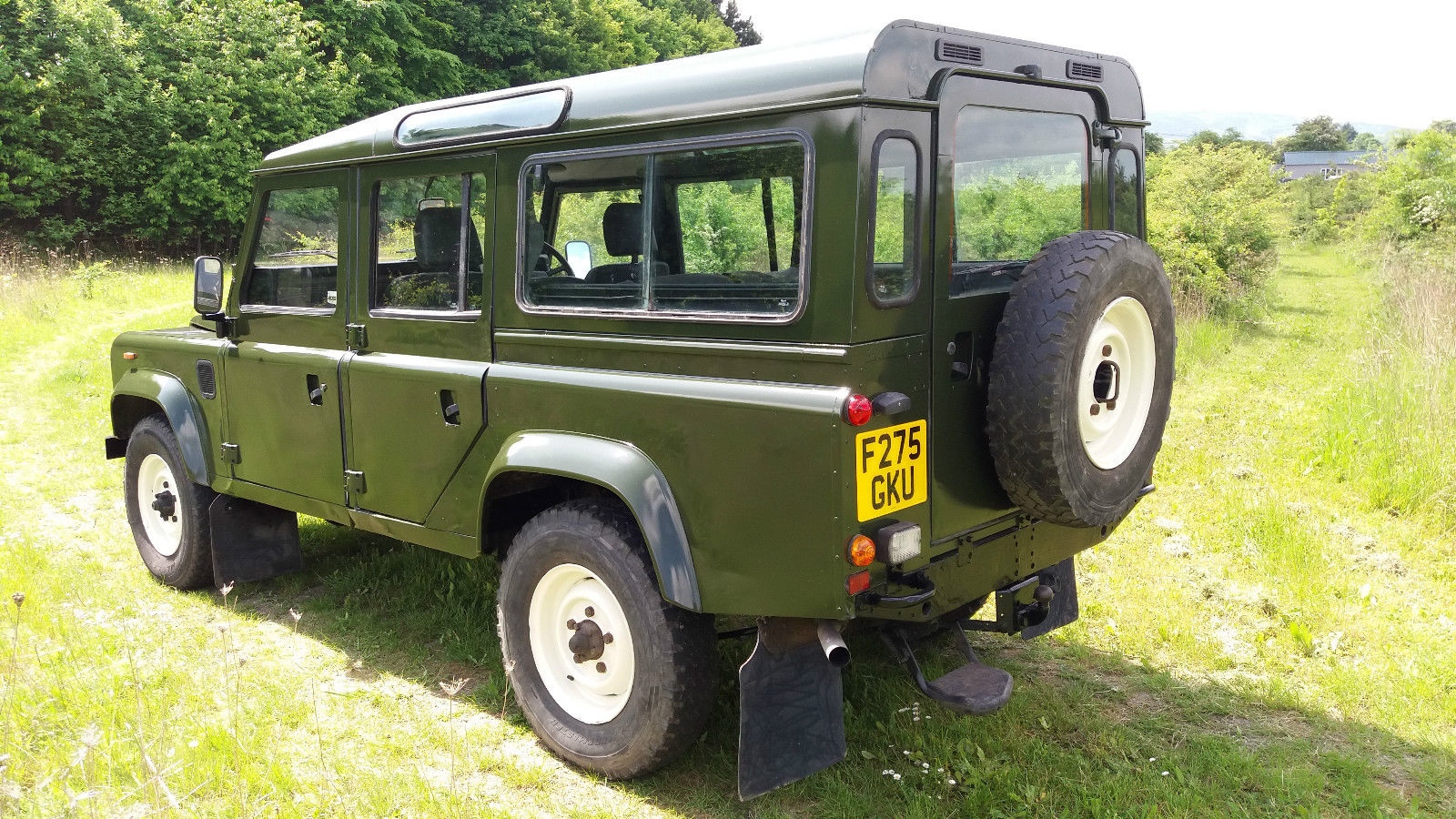 Sourcing, Inspecting, and Importing a Vintage Land Rover Defender from the UK: